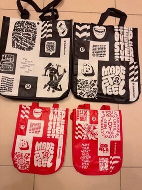 Brand new lululemon new reusable bags bundle of 4